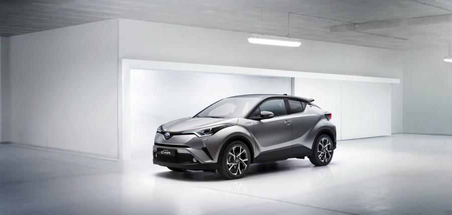  Toyota C-HR 2016 года  (фото 1 из 37)
